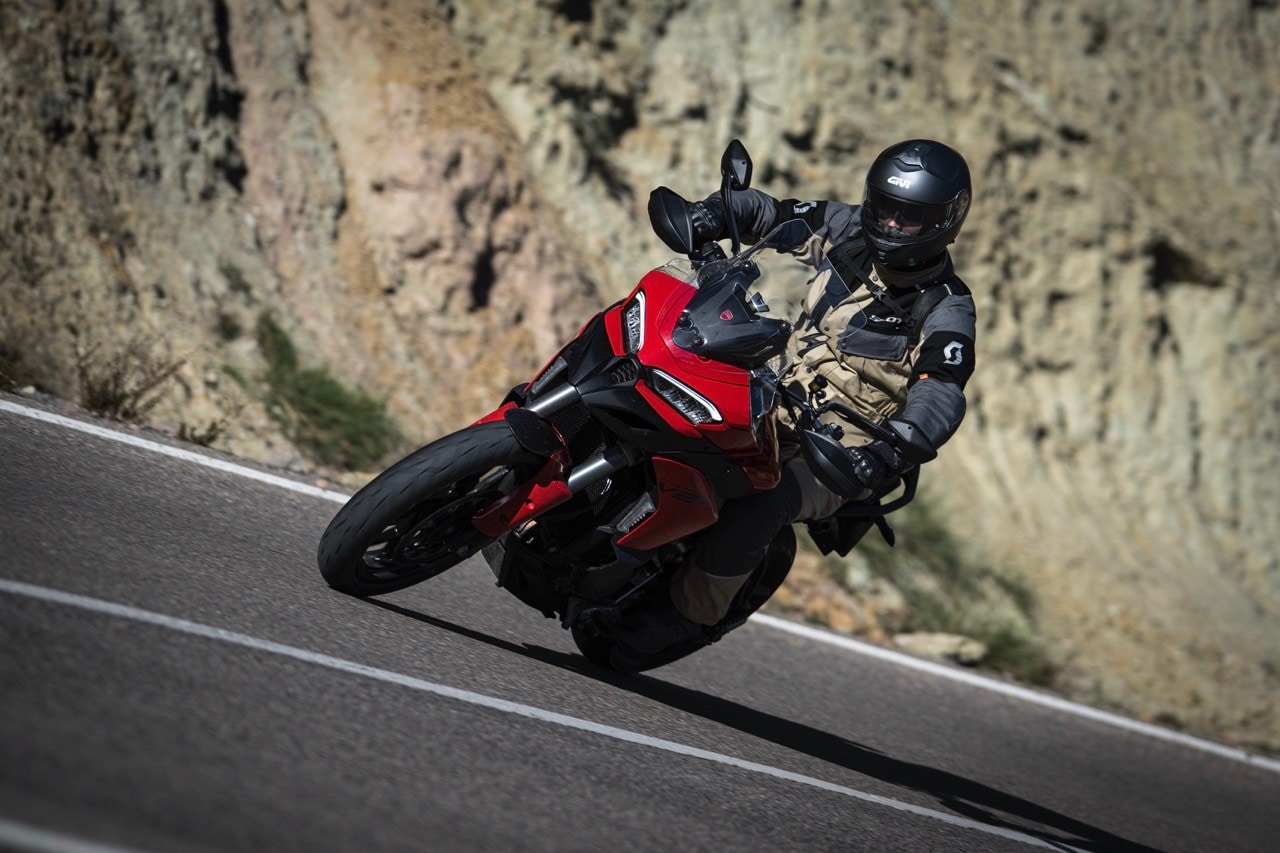 Ducati MULTISTRADA V2 2025. Parola d’ordine: versatilità